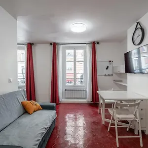  Apartment Entier A