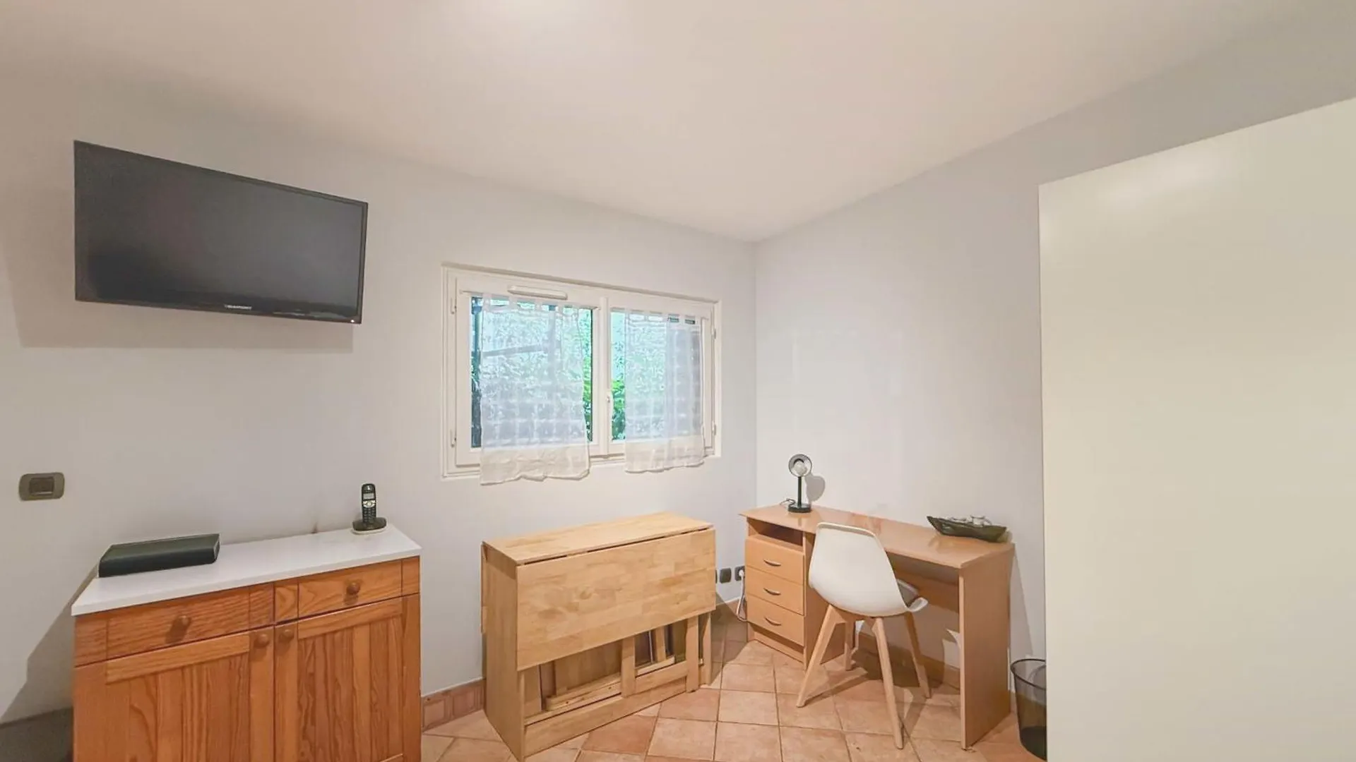 Flexliving - Studio - Diderot Paris Apartment
